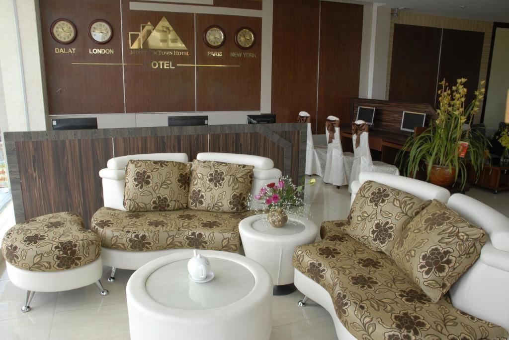 Mountain Town Hotel Đà Lạt Extérieur photo